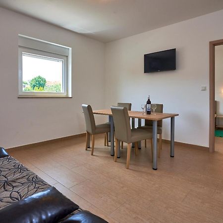 Apartmani B&B Ližnjan Extérieur photo