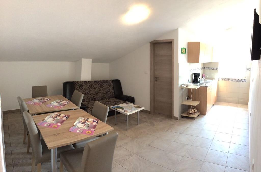 Apartmani B&B Ližnjan Extérieur photo