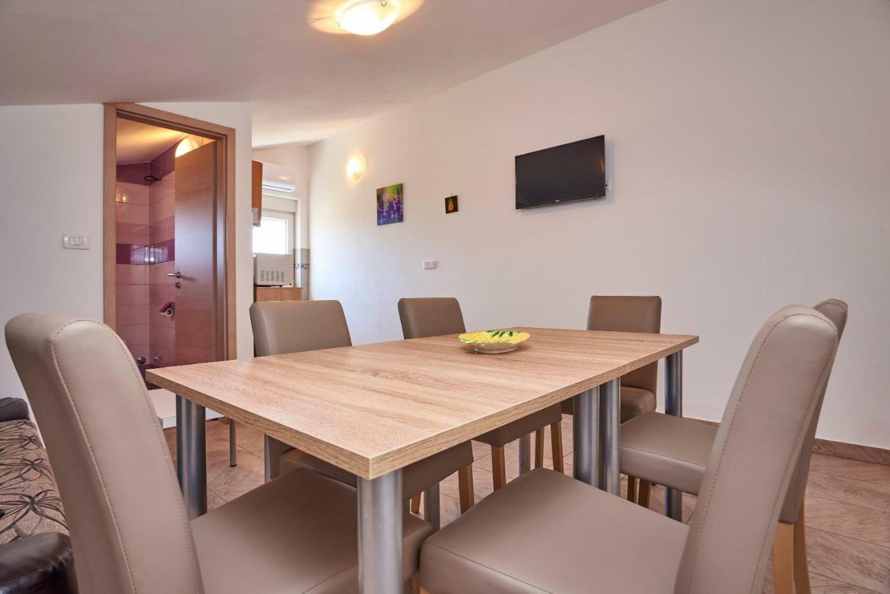 Apartmani B&B Ližnjan Extérieur photo
