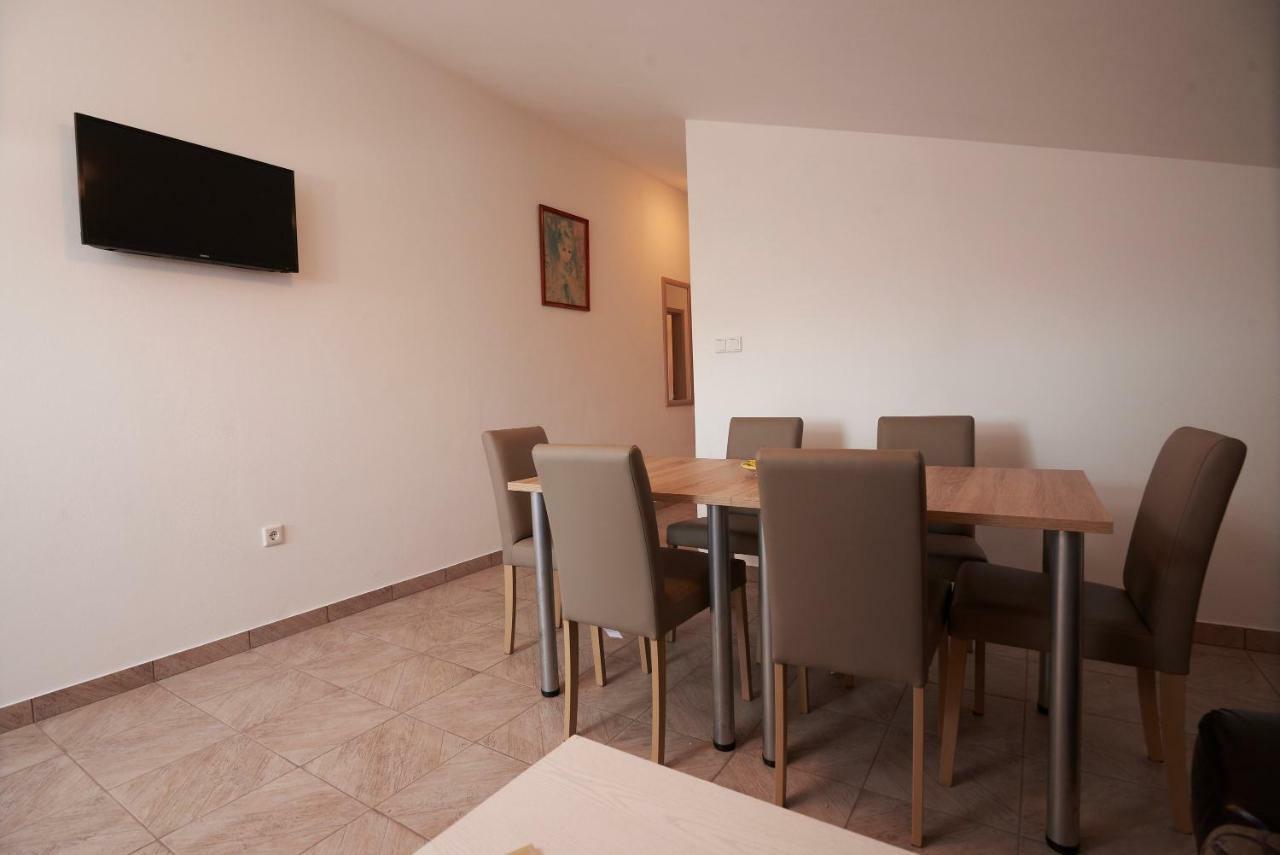 Apartmani B&B Ližnjan Extérieur photo