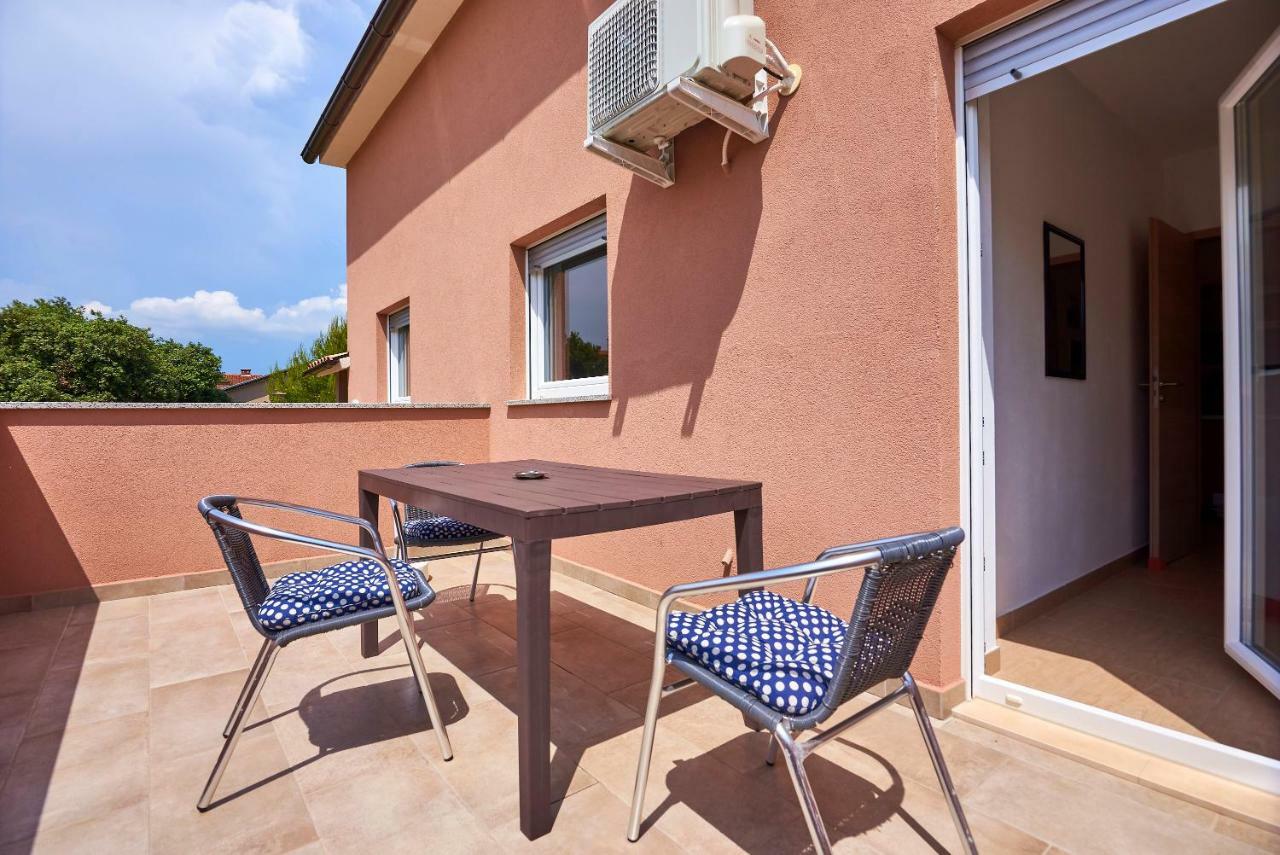 Apartmani B&B Ližnjan Extérieur photo