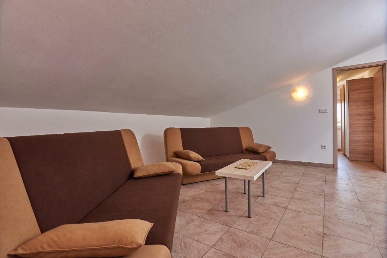 Apartmani B&B Ližnjan Extérieur photo
