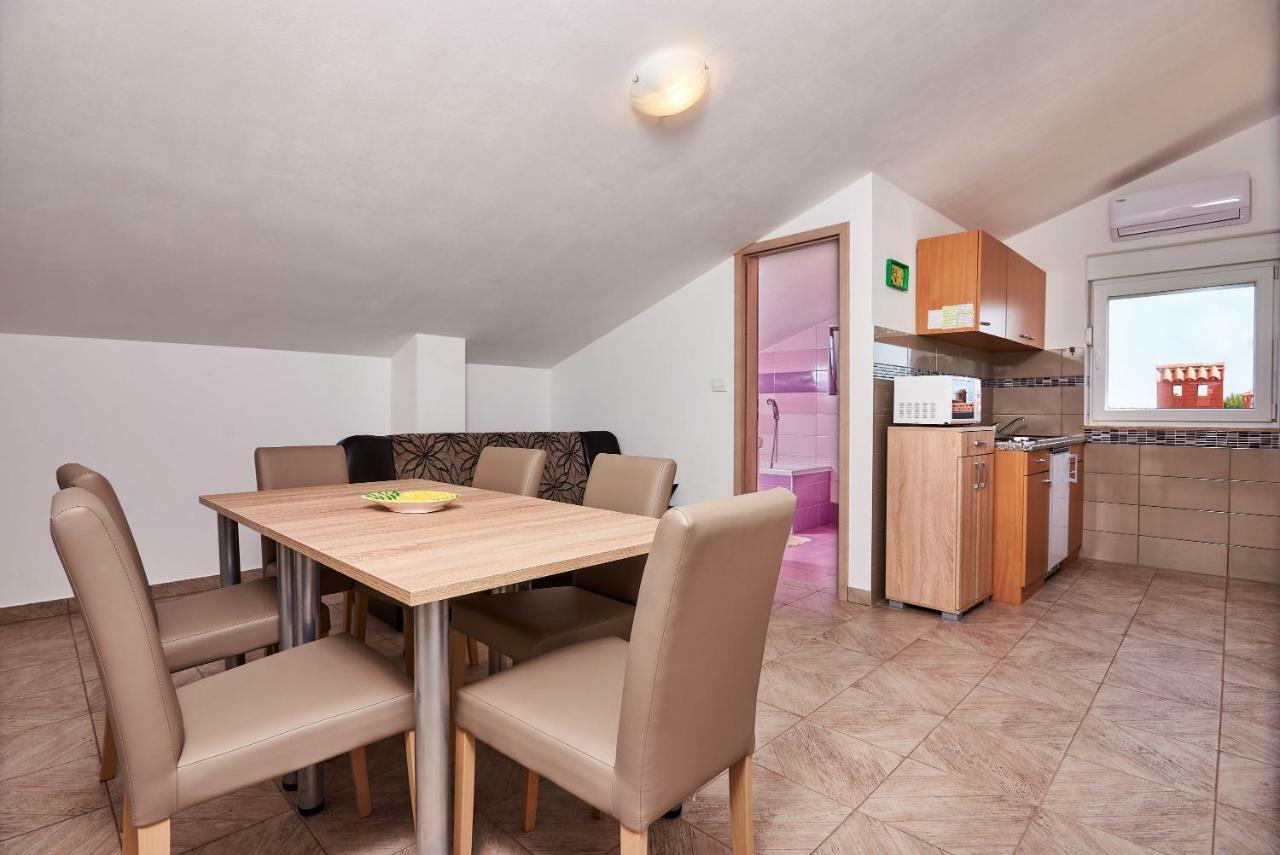 Apartmani B&B Ližnjan Extérieur photo
