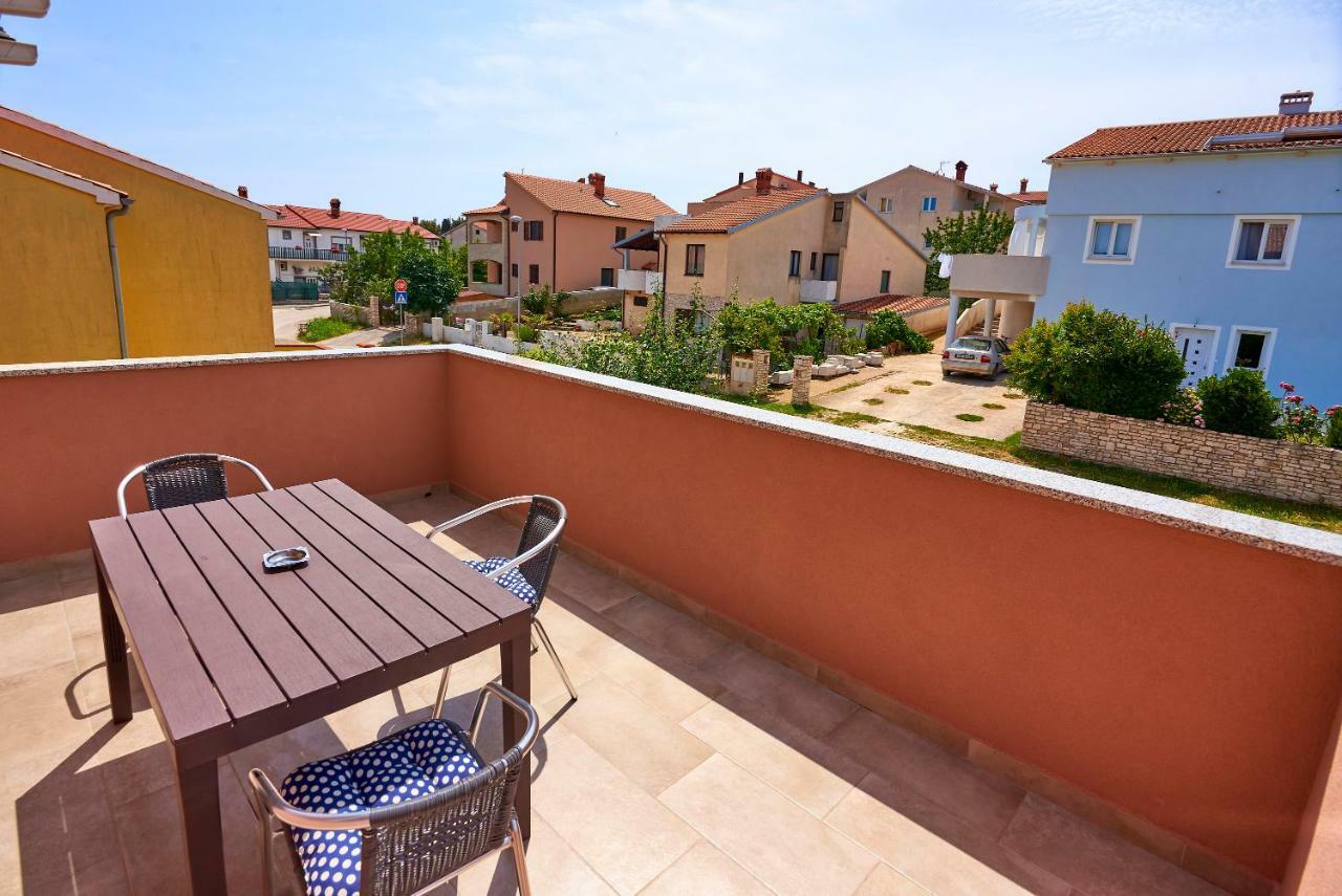 Apartmani B&B Ližnjan Extérieur photo
