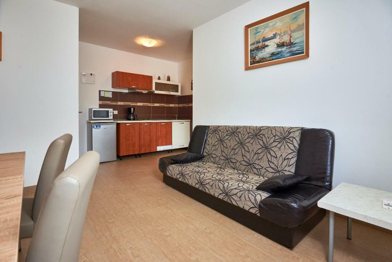 Apartmani B&B Ližnjan Extérieur photo