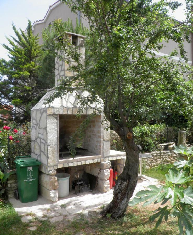 Apartmani B&B Ližnjan Extérieur photo